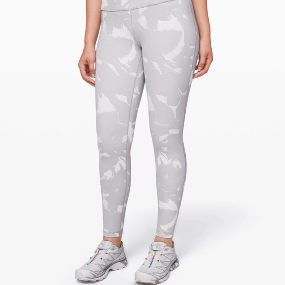 Lululemon speed up tight 28” size 4 - Picture 1 of 3